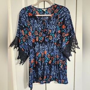 💞3/$24💞 Floral Patterned Women's Top Size 14/16